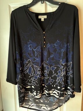 Dana Buchman Black and Navy Floral V-Neck Tunic large